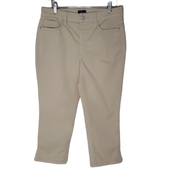 𝅺NYDJ Karen Capri Jeans - Women's - Picture 4 of 11